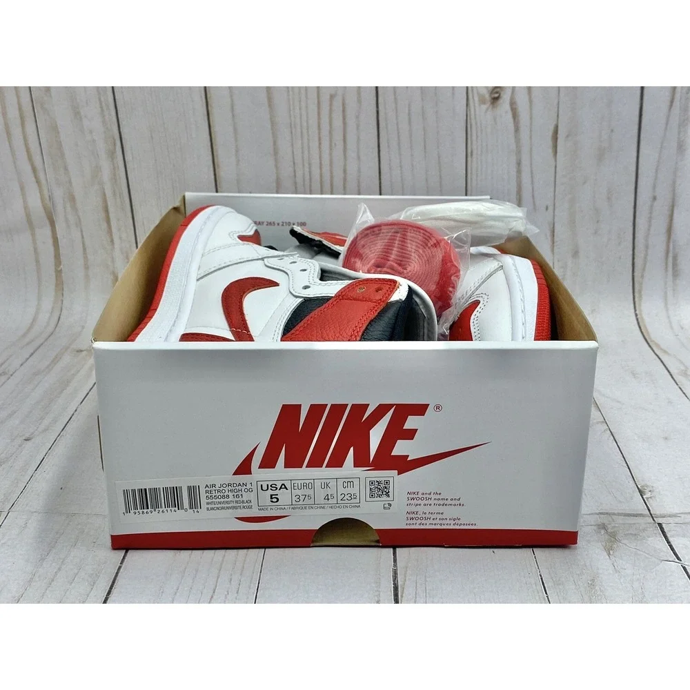 Nike Air Jordan 1 Retro High OG Heritage Size 5 555088‑161